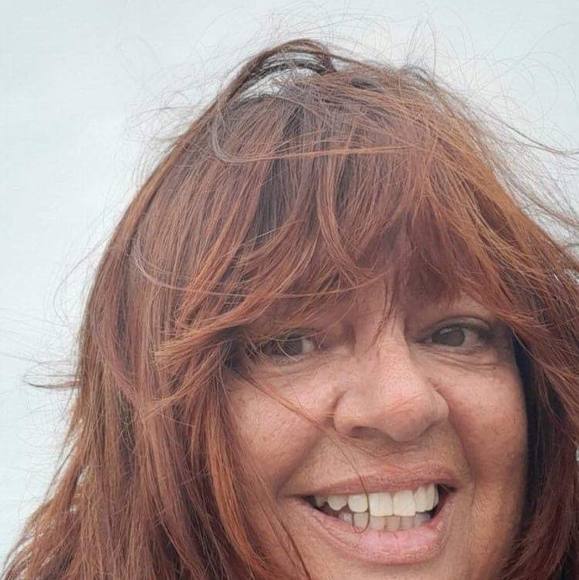 Meet your Posher, Mireille - Picture 1 of 1